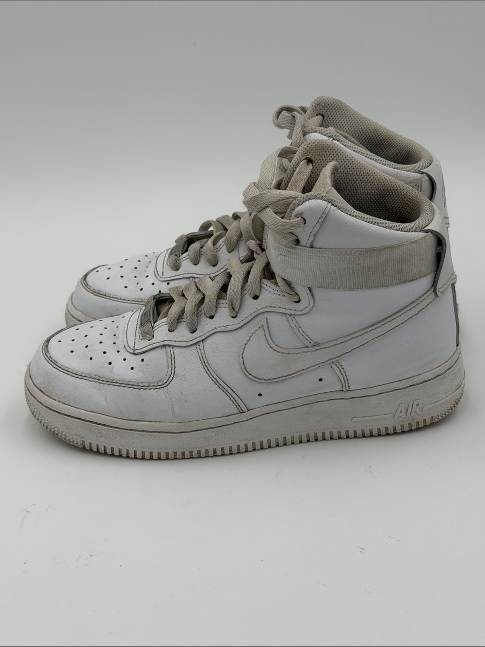 Nike Men Size 8 Air Force 1 High-Top Sneakers